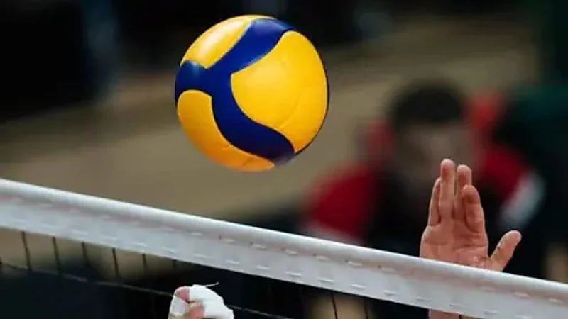 إيقاف مدرب مصري مؤقتًا بعد اتهامه بالتحرش بلاعبات فريق الطائرة