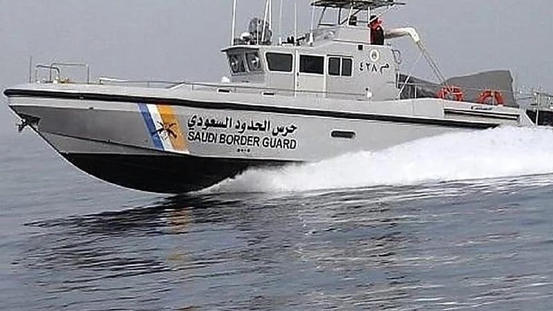 ضبط مواطنين مخالفين للائحة الأمن والسلامة لمزاولي الأنشطة البحرية