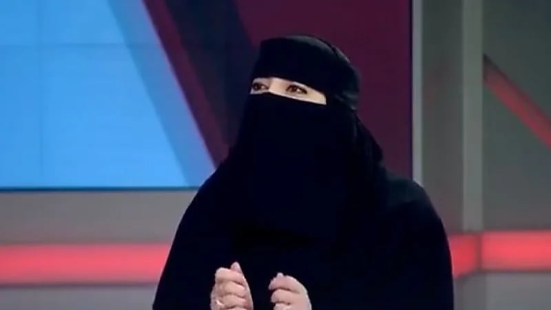 نادية السيف: النرفزة من انقطاع الإنترنت دليل على اضطراب الأطفال (فيديو)