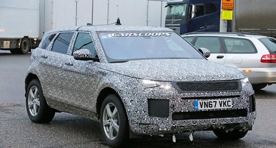 رينج روفر إيفوك 2019 الجديدة كلياً تظهر أثناء الاختبارات بجسد إنتاجي