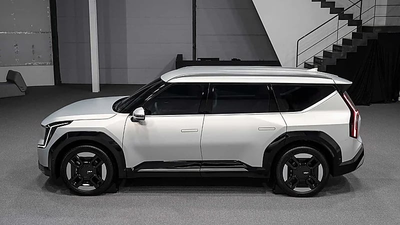 بالصور.. مواصفات كيا EV9 الجديدة