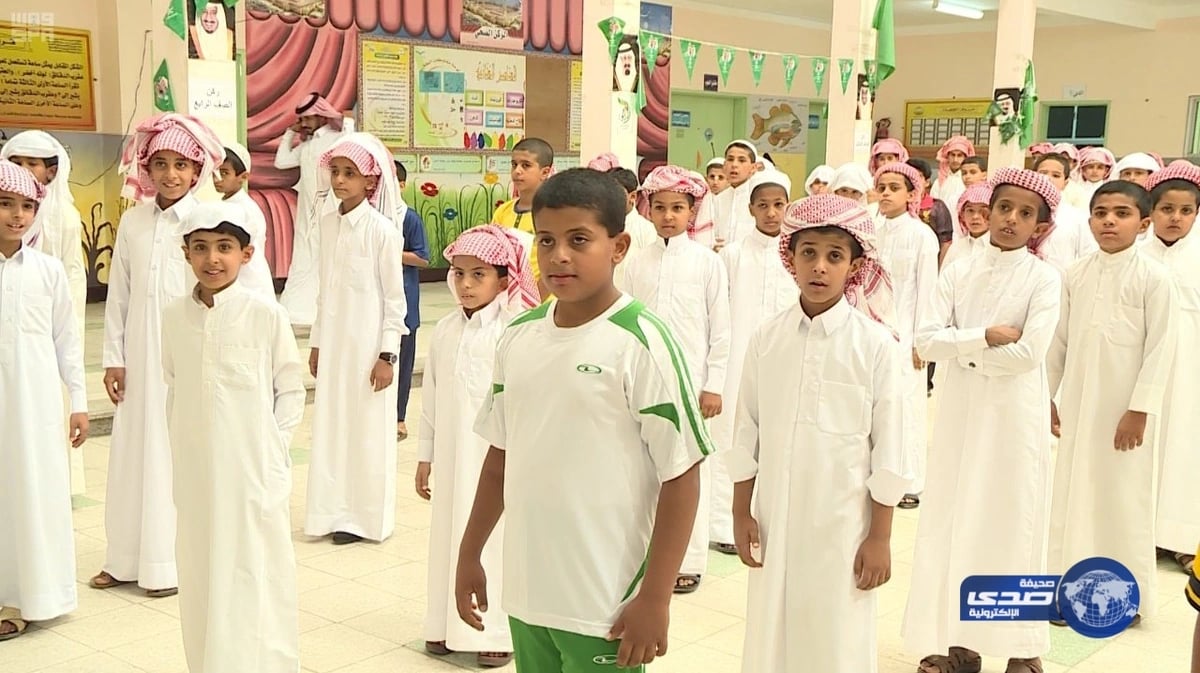 شاهد.. باحث يعثر على نقوش ثمودية بصخر غرب تيماء