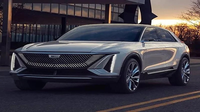 بالصور.. ظهور السيارة الكهربائية الجديدة من كاديلاك Lyriq 2023