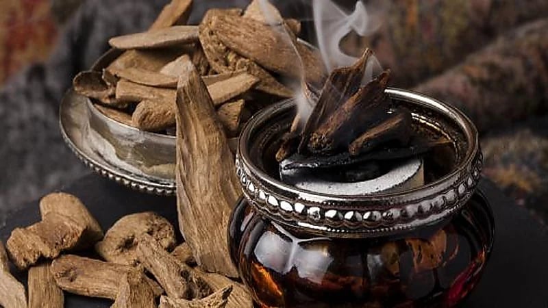 استشاري يحذر من أضرار احتراق البخور على صحة الإنسان