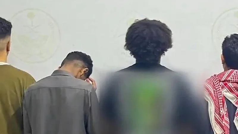 القبض على 10 أشخاص لمشاجرتهم إثر حادث سير .. فيديو