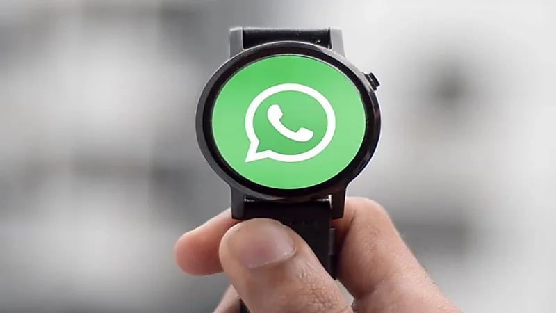 واتساب توفر خدماتها تجريبيا للساعات الذكية