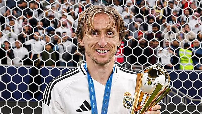 صراع عالمي على توقيع مودريتش والوجهة لم تحسم بعد