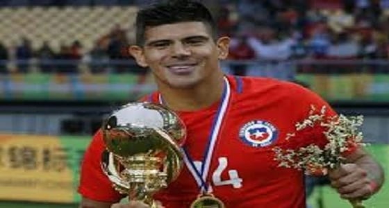 بافيز يدافع عن بيتزي بعد اتهامه بالخيانة في المنتخب التشيلي