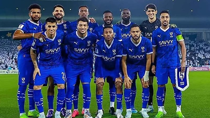 الهلال يدخل مفاوضات متقدمة مع مدير رياضي