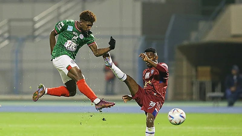 الاتفاق يفوز على أبها بثنائية