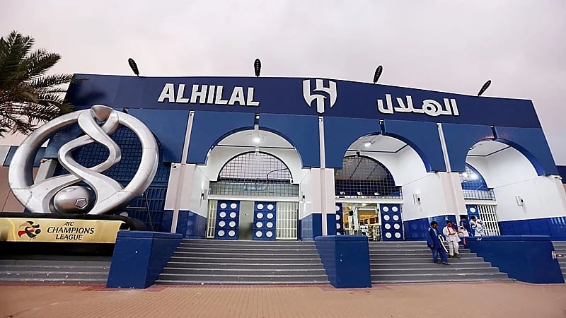 الهلال يخطط لتعزيز صفوفه بـ3 لاعبين أجانب