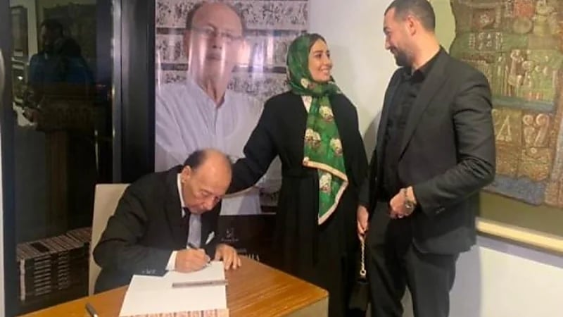 بالصور.. حلا شيحة تظهر بالحجاب برفقة زوجها