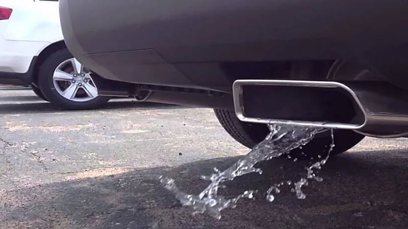 علاقة خروج مياه من العادم بمشاكل المحرك