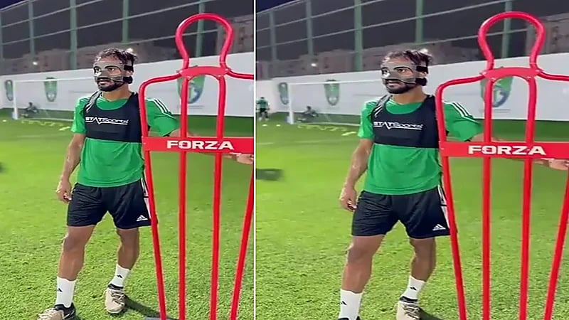 علي مجرشي يظهر في تدريبات الأهلي بقناع