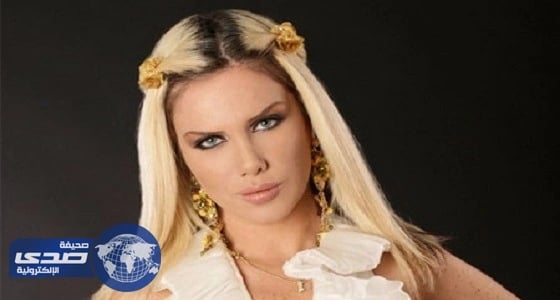 نيكول سابا تتألق بالأبيض