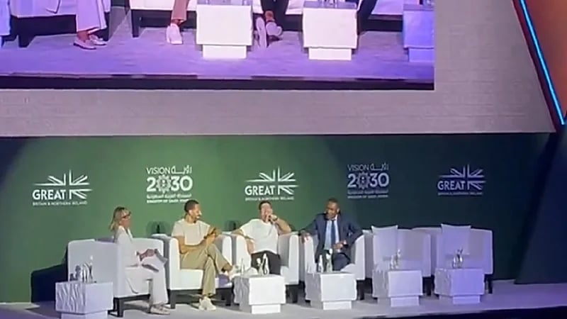 مدرب الاتفاق ممازحاً رئيس رابطة دوري المحترفين: أريد بيلينغهام .. فيديو