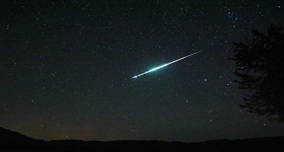 ظاهرة فلكية فريدة تشهدها سماء المملكة في هذا الموعد