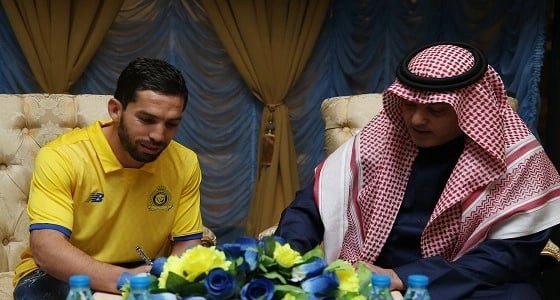 رسميًا.. النصر يوقع مع الثلاثي الأجنبي