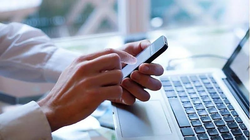 مشروع جديد لتوسيع الخدمات الحكومية عبر الأجهزة الذكية