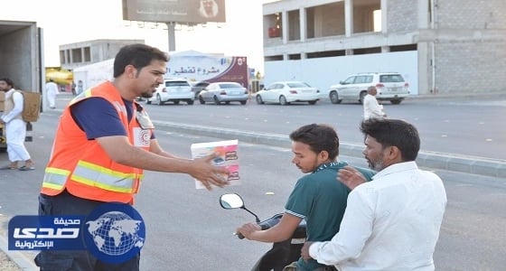 الهلال الأحمر يبدأ مشروع إفطار الصائمين المسافرين عبر مخارج العاصمة