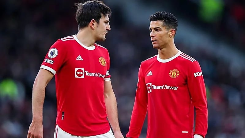 سبب تجاهل رونالدو لـ ماغواير بقلب عينيه في مانشستر يونايتد