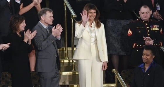 بالفيديو.. ميلانيا ترامب تتسبب في عاصفة بالكونجرس