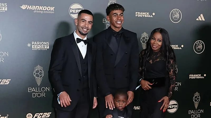 مسؤول إسباني: والدة يامال كانت مفتاح قراره بتمثيل إسبانيا بدلًا من المغرب