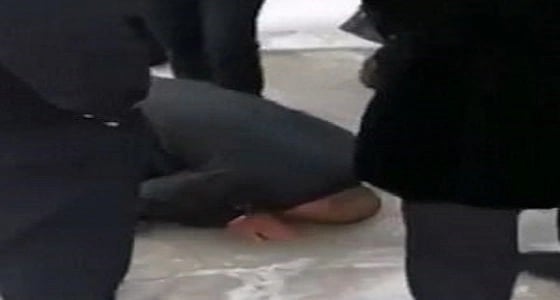 فيديو مؤثر لمسجون يودع اسرته قبل إعدامه بلحظات