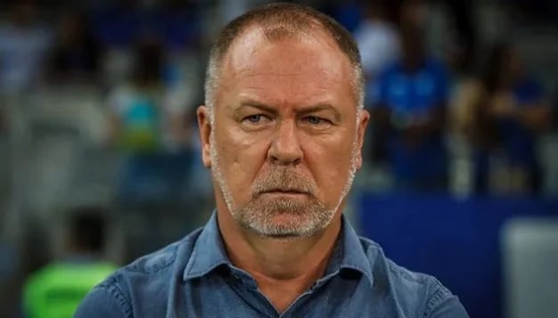 سبب غياب مدرب النصر عن مؤتمر مباراة "فولاد"