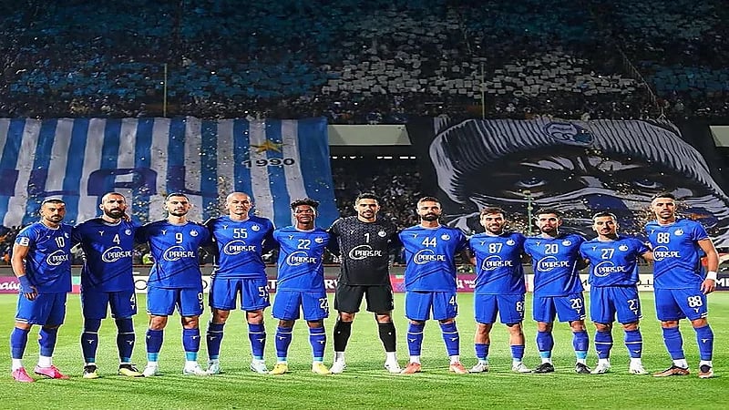 الاستقلال يعد بمكافآت ضخمة للاعبيه حال التأهل على حساب النصر