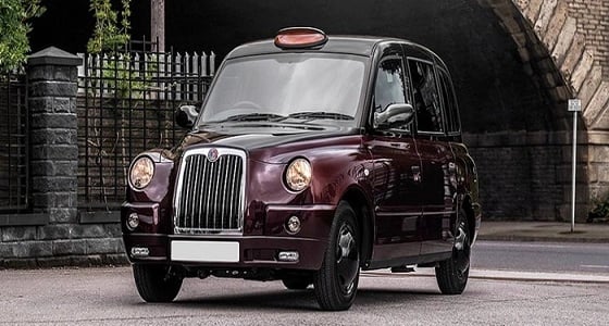 بالصور.. الكشف عن تاكسي لندن TX4 الخاص بلمسات خان