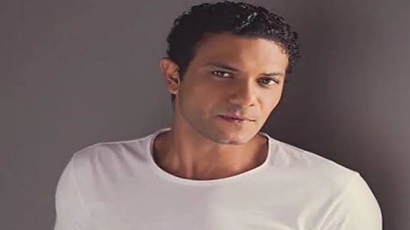 بالفيديو.. آسر ياسين يشيد بفيلم «السرب»: تجربة مبهرة