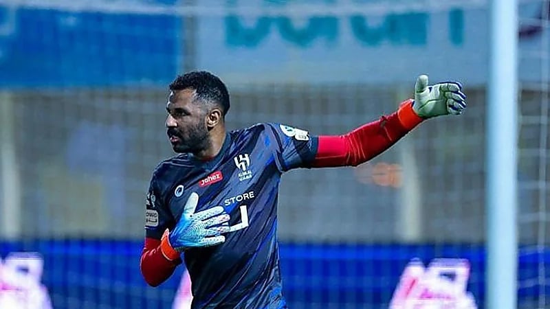 الهلال يرفض عروض بشأن محمد العويس والأخير مُصر على ترك الفريق