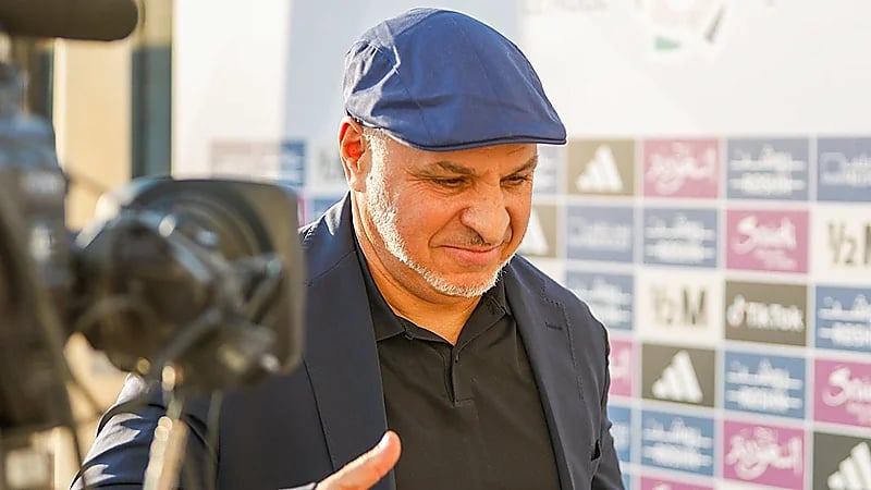 ضمك يفاوض المدرب بن زكري