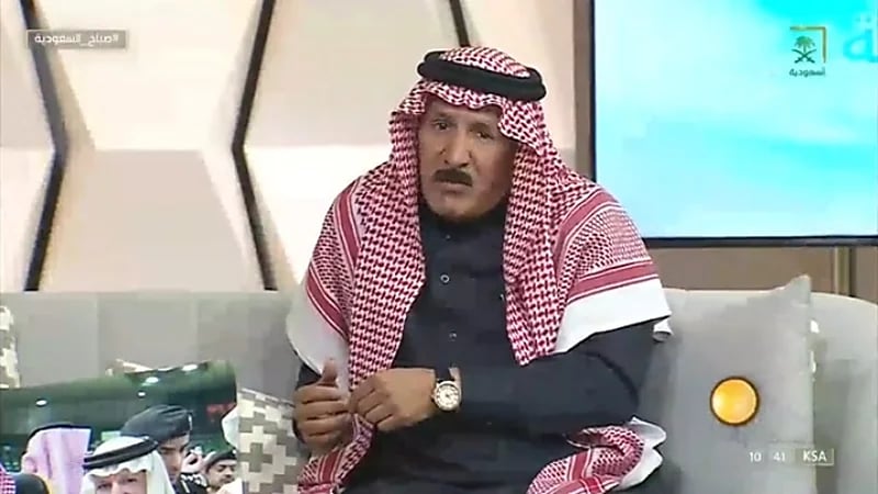 بالفيديو.. "ملك الفلاشات" يتحدث عن بداية شهرته والمناصب التي شغلها