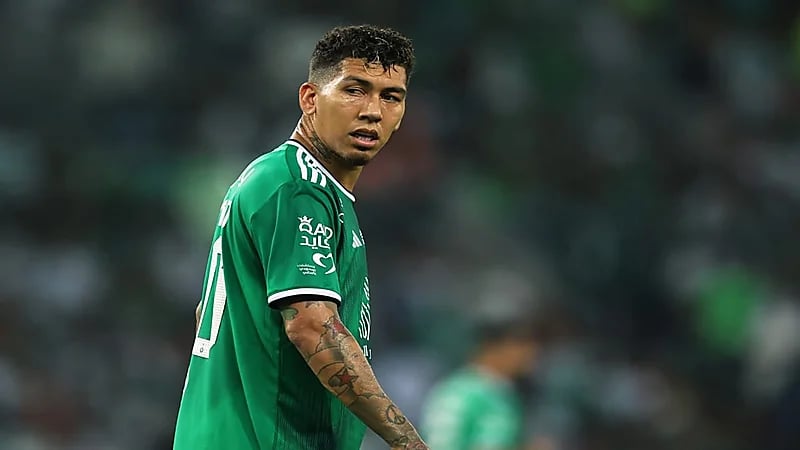 جالينو يبعد فيرمينو عن دوري روشن