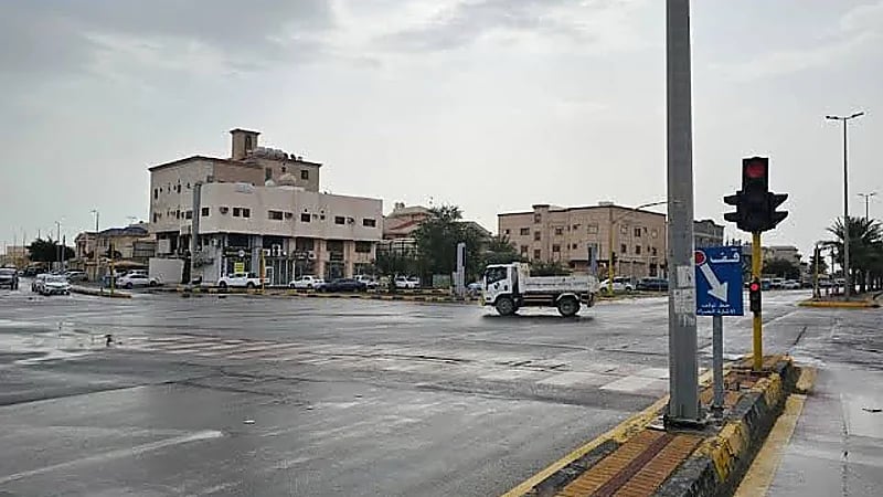 العقيل: الأمطار من متوسطة إلى غزيرة على المناطق الشمالية ..فيديو