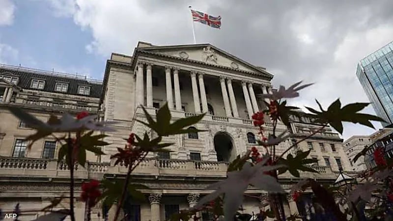 الحكومة البريطانية تتراجع عن قرارها بخفض ضريبة الدخل على الأثرياء