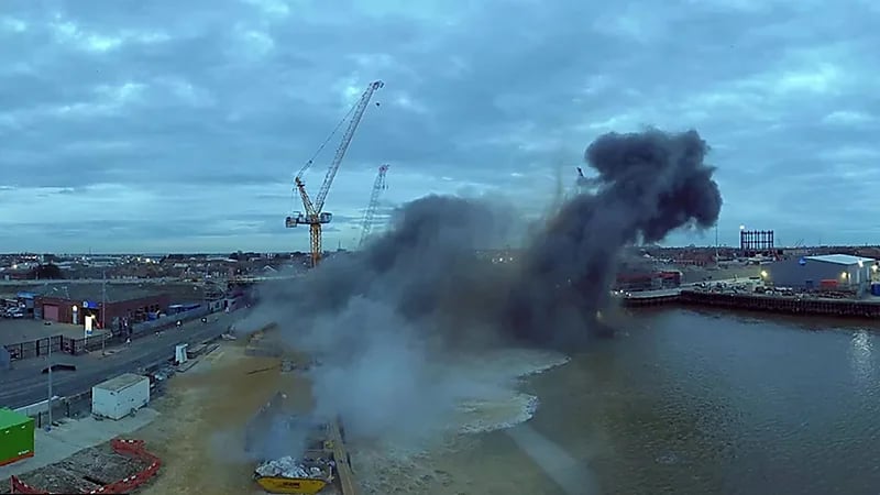 انفجار قنبلة تعود للحرب العالمية الثانية في بريطانيا