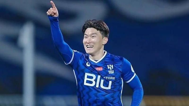 جانغ مدافع الهلال السابق يدعم الأخضر .. صورة