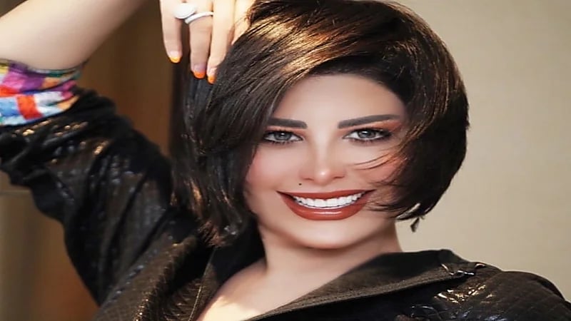 شاهد.. شمس الكويتية تتألق باللون الأسود