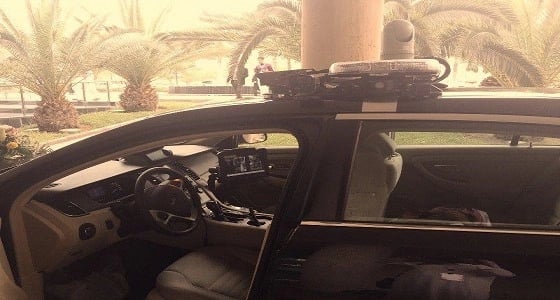 يمكنها معرفة المطلوبين أمنيا.. مركبة أمنية ذكية في ملتقى النظم الجغرافية