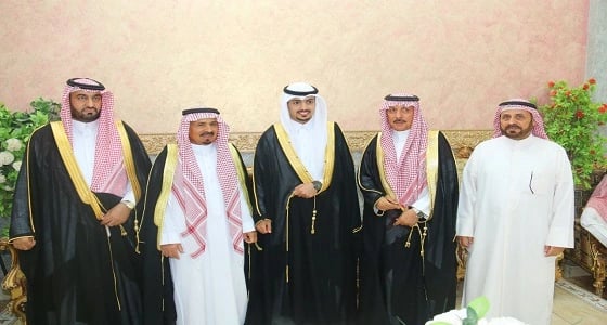 الوسط الرياضي في عرعر يحتفي بالحكم المحيني عريسا