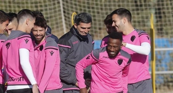 بعد فشل التجربة.. عودة المحترفين من إسبانيا باستثناء لاعبين