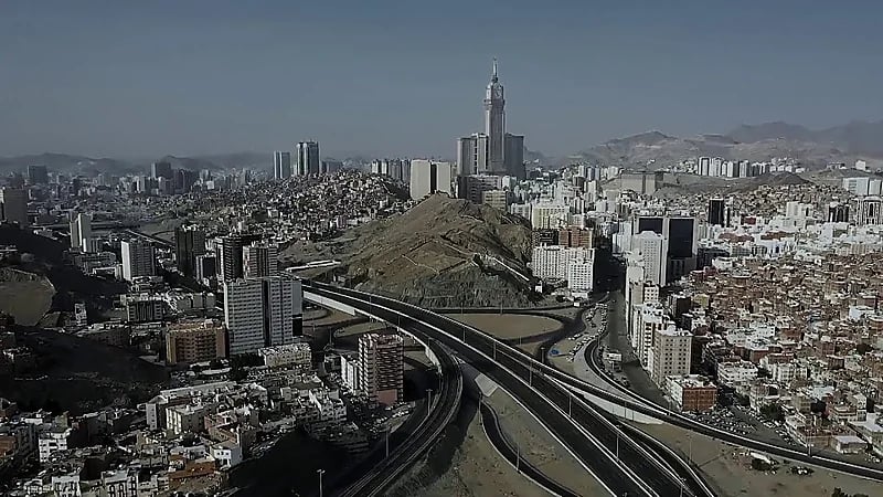 خطوات إصدار تصريح دخول مكة «للمنشآت» عبر بوابة مقيم