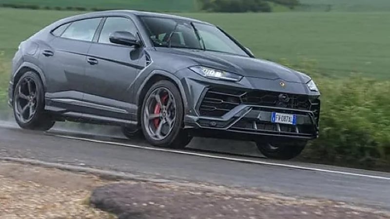 لامبورجيني تطلق كروس أوفر كهربائية اوروس كهربائية بالكامل