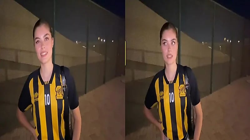 مشجعة اتحادية من ميلدوفا تساند الاتحاد أمام القوة الجوية .. فيديو