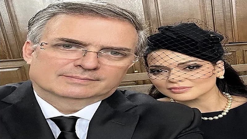 صورة تثير موجة غضب ضد وزير الخارجية المكسيكي