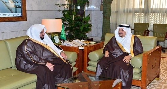 أمير الرياض ونائبه يستقبلان رئيس المحكمة التجارية