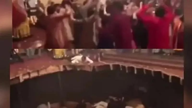 سقوط أشخاص خلال رقصهم في حفل زفاف نتيجة حدوث انهيار أرضي